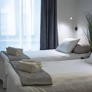 Lemonade Hotel